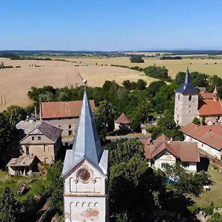 Fara Bosin Nyaraló Krinec